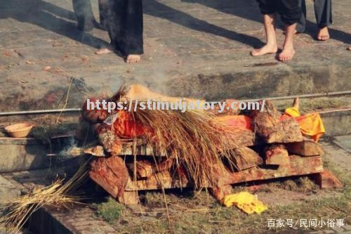 星空体育-未焚身世！窥视女足彝族人群捕食出布展业务